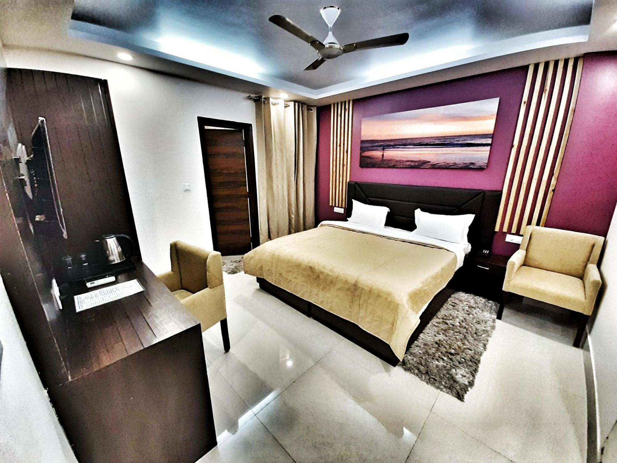 Hotel Delhi Aerocity, Nh 48 Νέο Δελχί Εξωτερικό φωτογραφία