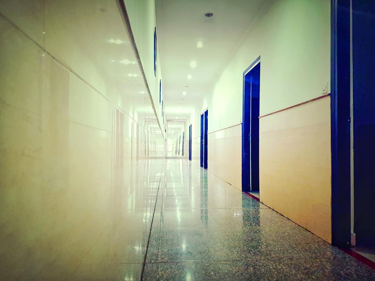 Hotel Delhi Aerocity, Nh 48 Νέο Δελχί Εξωτερικό φωτογραφία