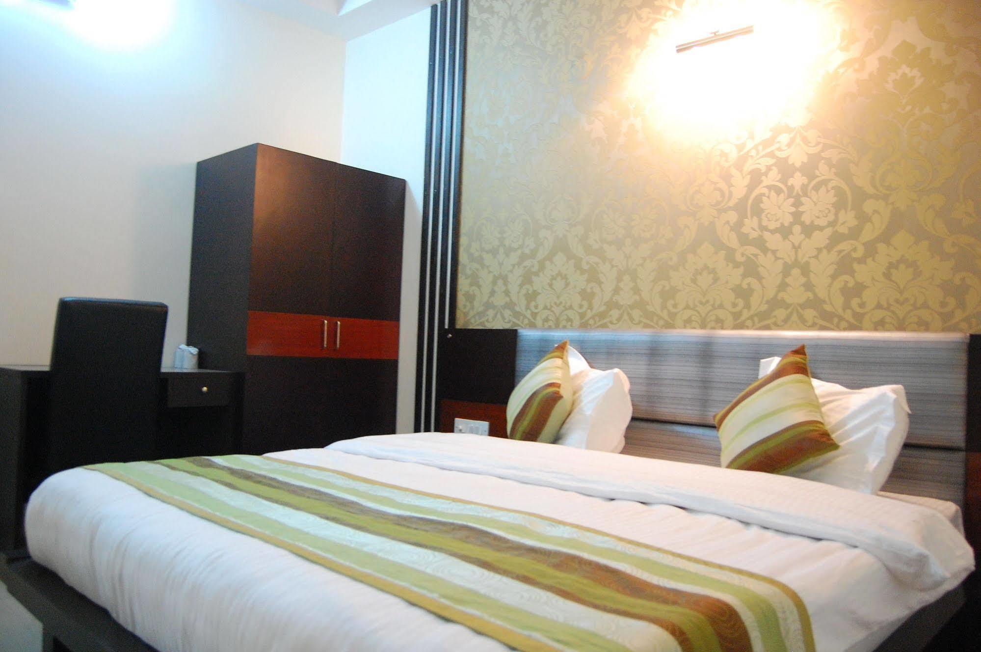 Hotel Delhi Aerocity, Nh 48 Νέο Δελχί Εξωτερικό φωτογραφία