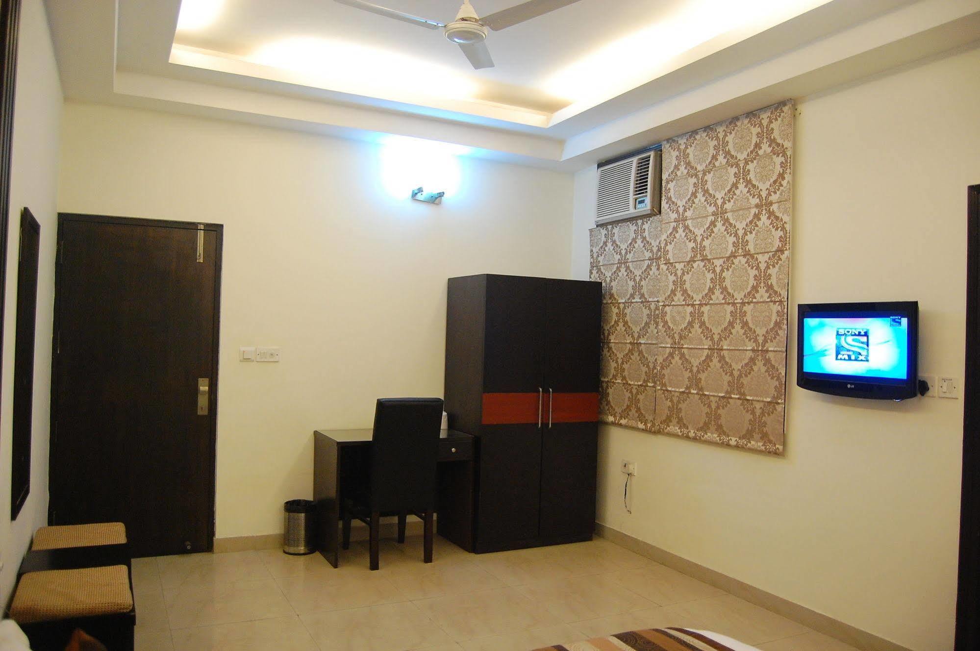 Hotel Delhi Aerocity, Nh 48 Νέο Δελχί Εξωτερικό φωτογραφία